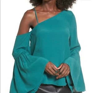 Leith 163367 Women's One-Shoulder Bell Sleeve Blouse Green Berry Sz. Medium